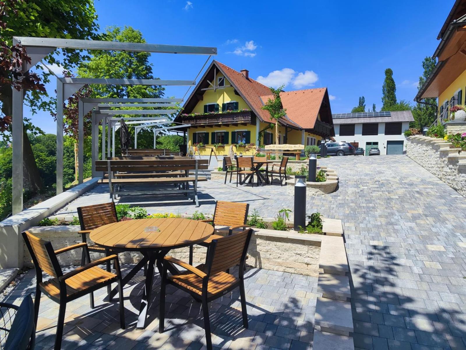 里欧查赫Weingut Fellner住宿加早餐旅馆 外观 照片